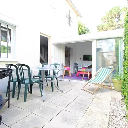 Annexe 43 *